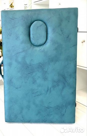 Массажная кушетка