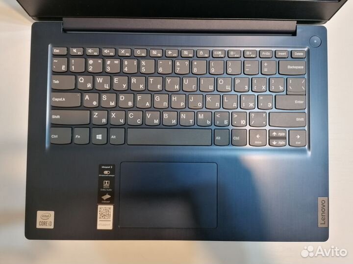 Мощный ультрабук Lenovo 2021 года как новый