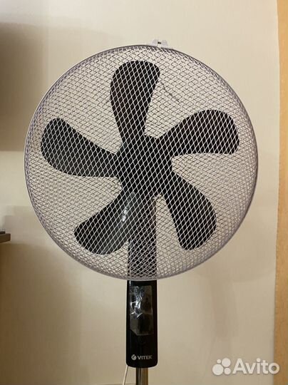 Вентилятор напольный vitek VT-1934