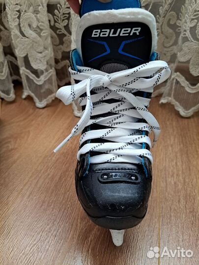 Хоккейные коньки bauer