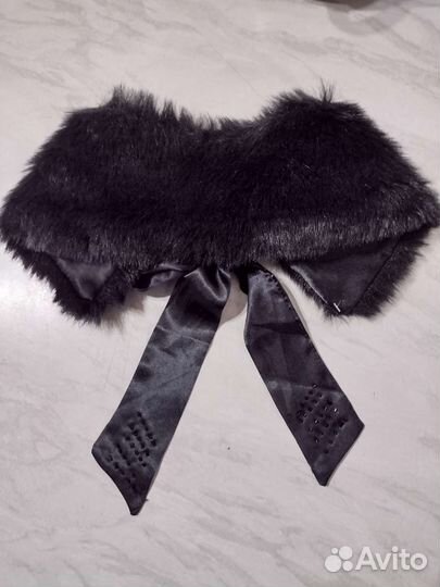 Меховой воротничок с бисером