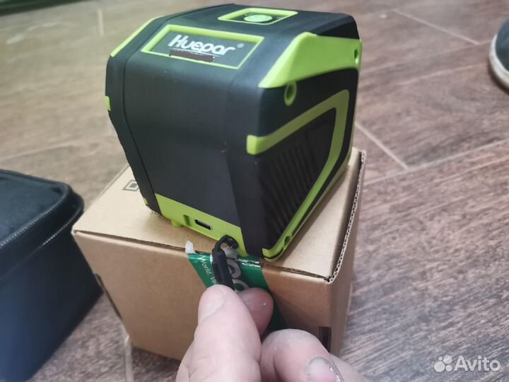 Лазерный уровень зеленый