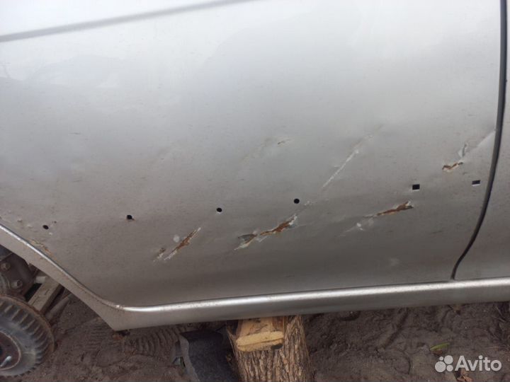 Задняя правая дверь Kia Spectra