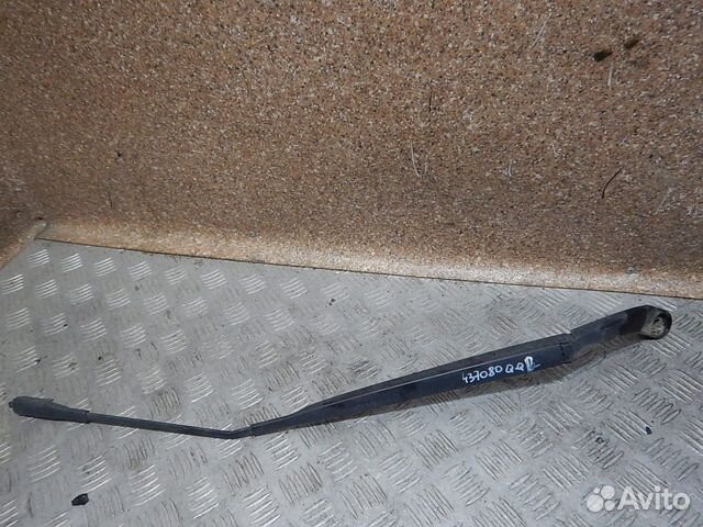 Поводок стеклоочистителя передний правый, Nissan