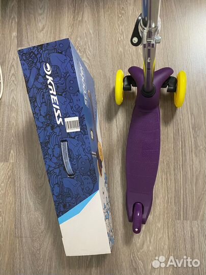 Самокат детский трехколесный новый