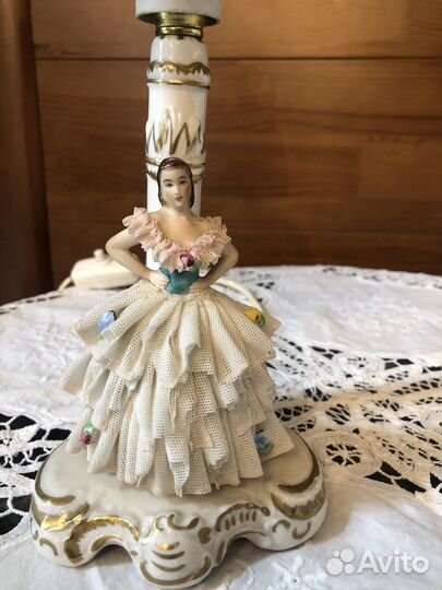 Светильник прикроватный