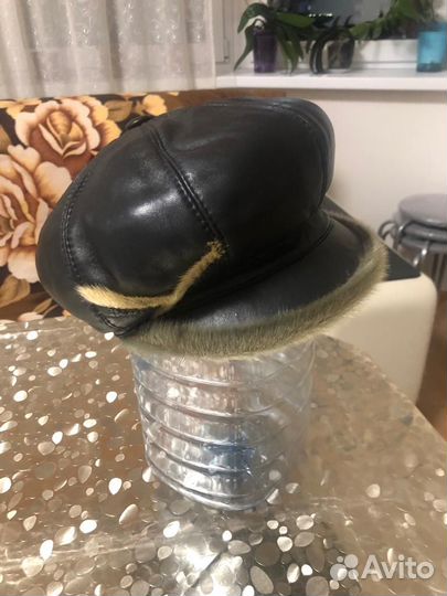 Берет женский кожаный