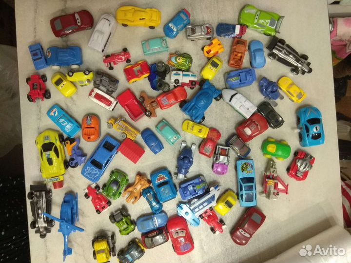 Игрушки из киндеров