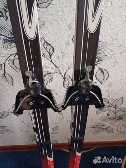 Беговые лыжи