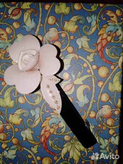 Заколка для волос