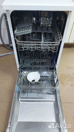 Посудомоечная машина Hansa ZWM 475 WH