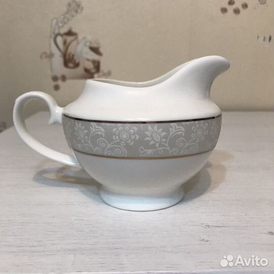 Сервиз чайный фарфоровый новый