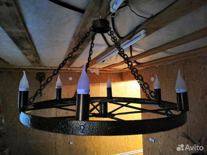 Люстра колесо