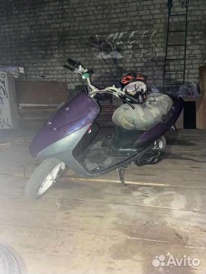 Скутер Suzuki lets 2
