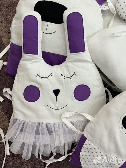 Бортики в кровать