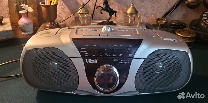 Касетный магнитофон Vitek vt-3204