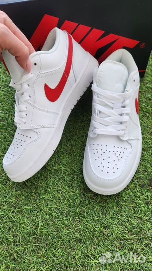 Nike Air Jordan 1 Low White University Red