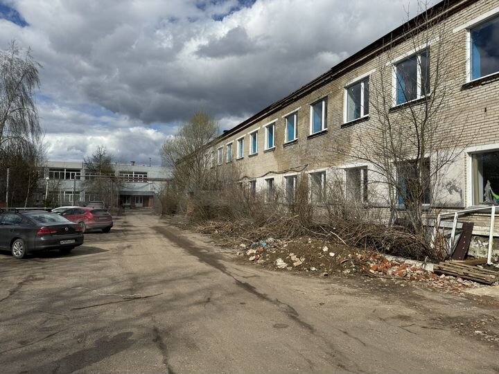 Склад, производство от 300 м² до 1000 м2