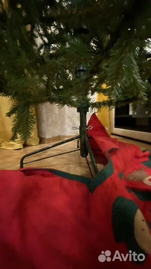 Ель искусственная 210см новогодняя металл основан