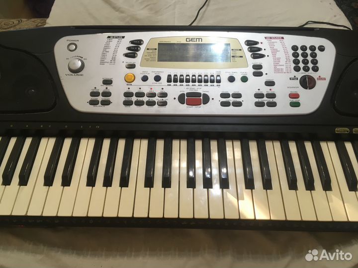 Синтезатор GEM WK1