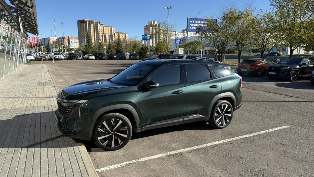 Geely Atlas: фото владельца