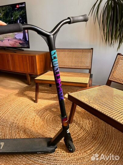 Трюковой самокат reaction stunt 3