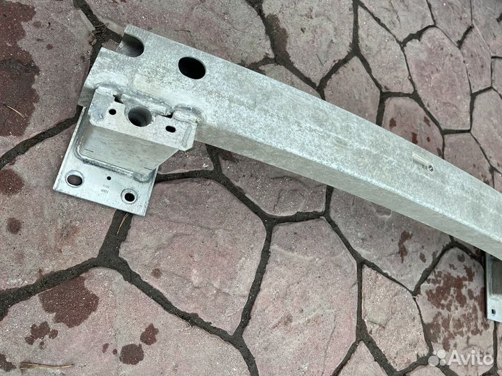 Усилитель бампера задний BMW X6