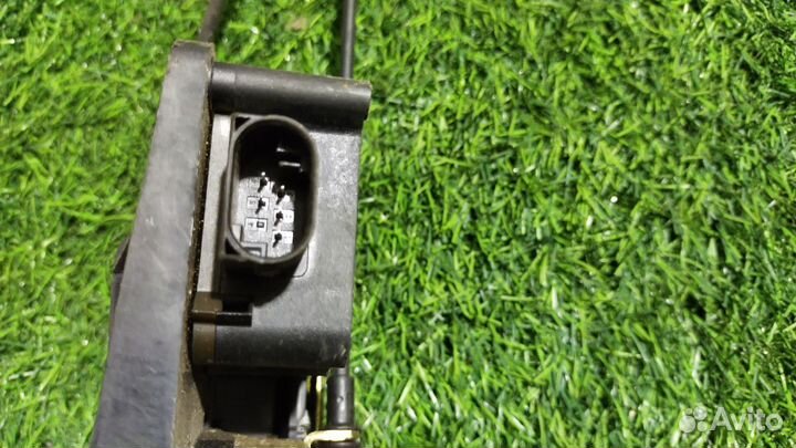 Замок двери задней правой Mercedes Vito W639