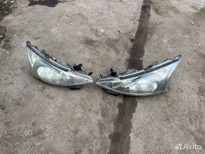 Фары ксенон Грандис оригинал