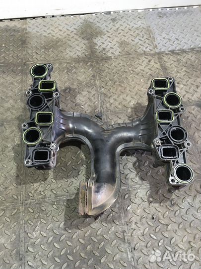 Коллектор впускной (Volkswagen Touareg)