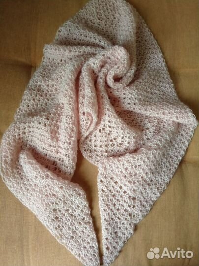 Вязаные косынки бактусы