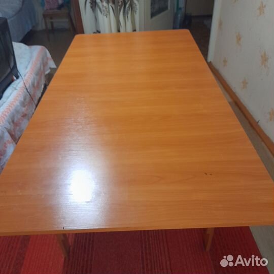 Стол