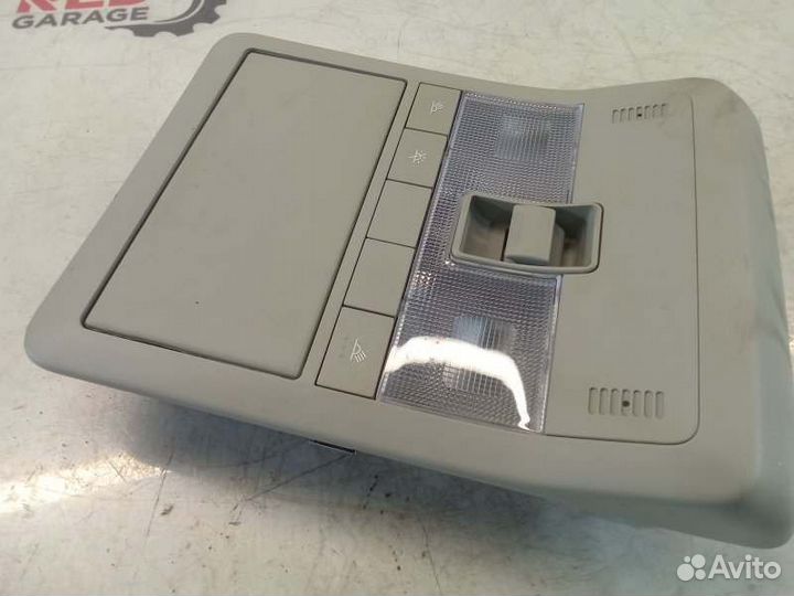 Плафон подсветки салона Chevrolet Captiva C140 LE5