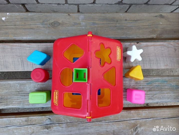 Детская развивающая игрушка