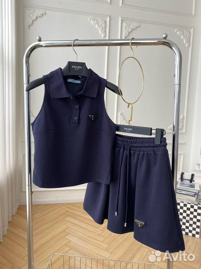 Костюм Prada новый