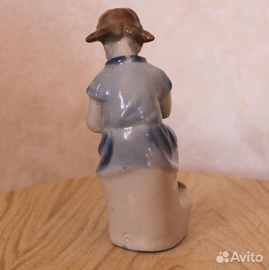 Фарфоровая статуэтка. Сысерть. Редкость