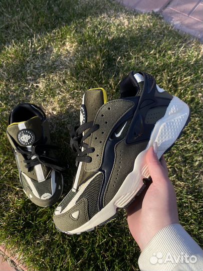 Новые мужские кроссовки nike huarache