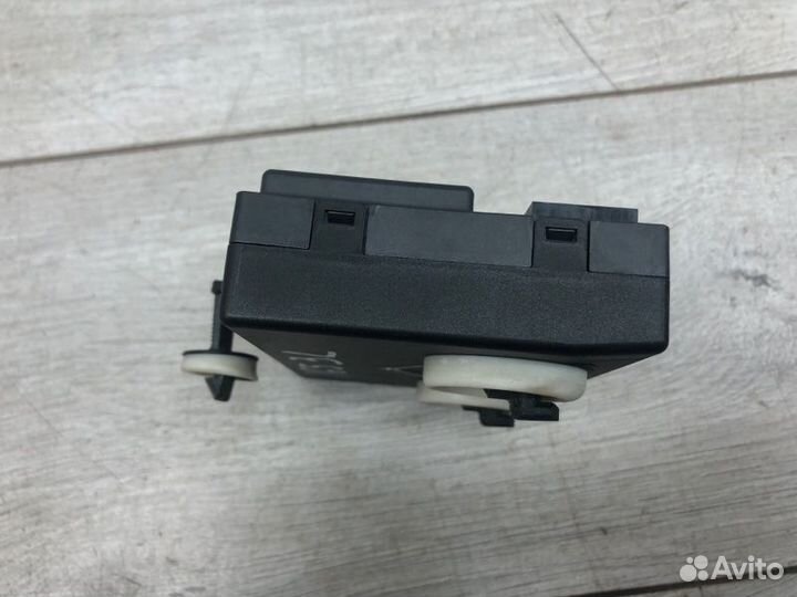 Блок управления TSG двери Audi A6 универсал BPP