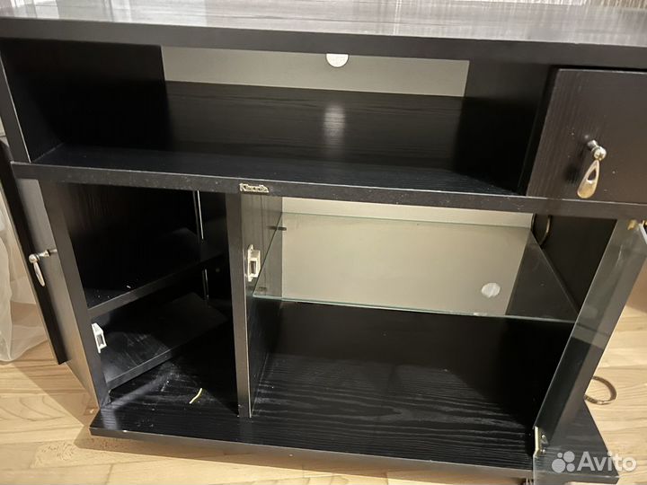 Тумба под телевизор