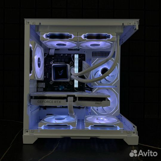 Новый-мощный белый игровой компьютер