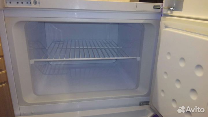 Холодильник веко DS325000 рабочий