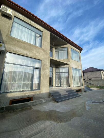 Дом 300 м² на участке 6 сот.