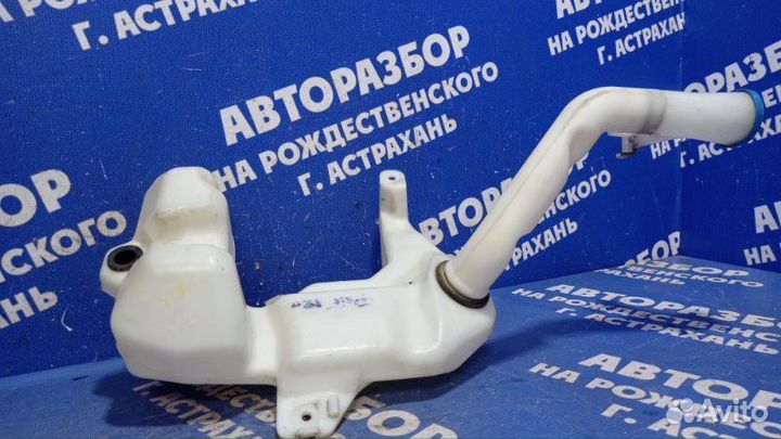 Бачок омывателя Honda Fit хэтчбек L13Z1 2012