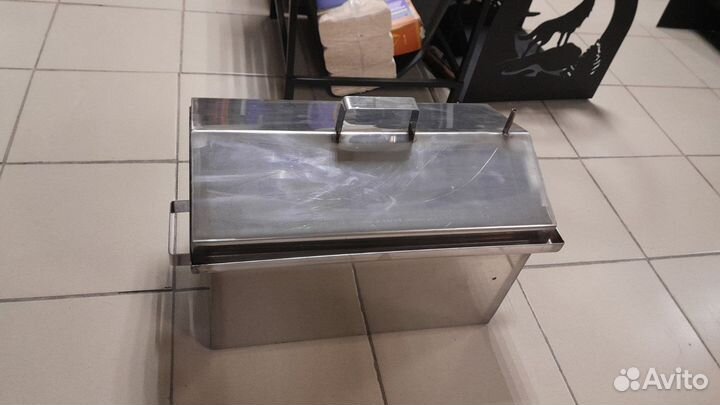 Коптильня с гидрозатвором