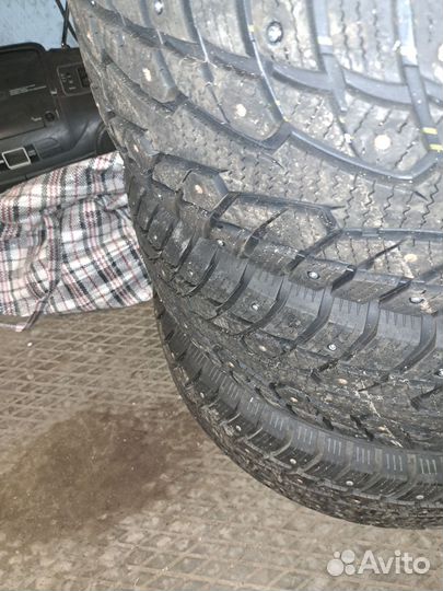 Ovation EcoVision W-686 235/60 R18