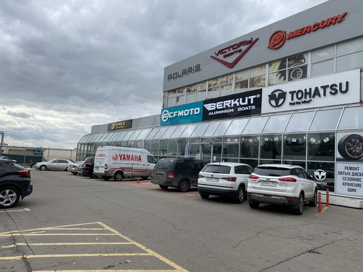 Торговая площадь 875м² под мото салон, актив отдых