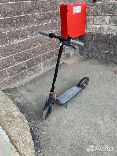 Электросамокат ninebot kickscooter f40