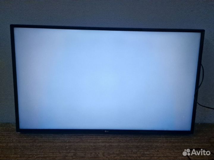 Телевизор LG 43UM7090PLA