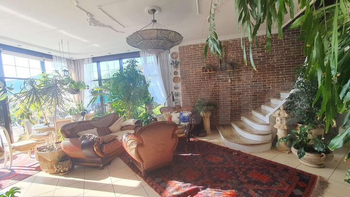 Дом 173 м² на участке 7 сот.