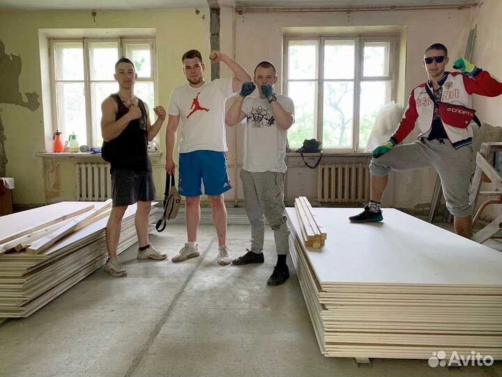 Грузчики, Подъём и разгрузка стройматериалов